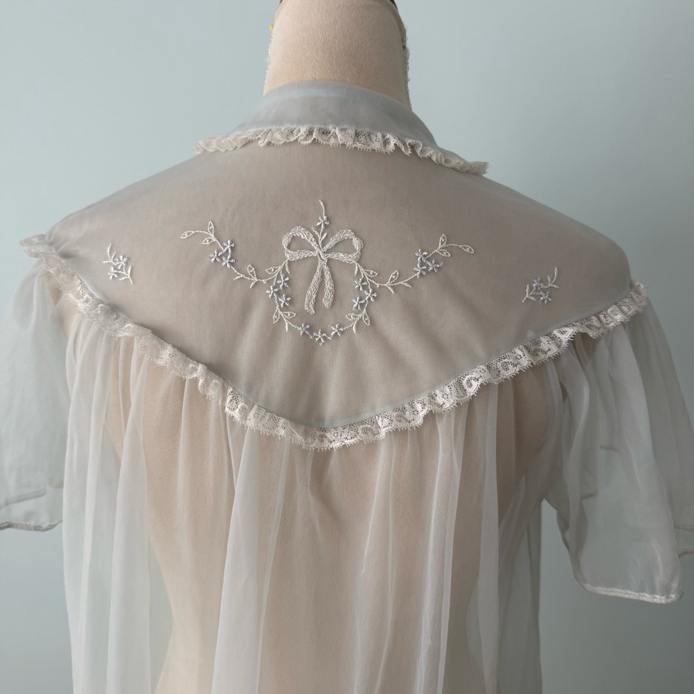 🤍 Rogers Vintage Sheer Peignoir Nightgown Light Blue Embroidered Front & Back 🤍 - Picture 8 of 14